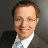 Tobias Röthlingshöfer Email