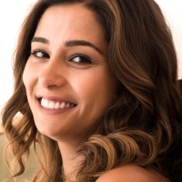 Laura Flores Email