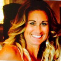 Ellyn McLaughlin Email & Phone Number