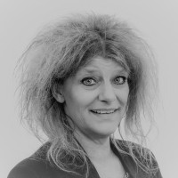 Jane Juhl Email