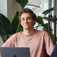 Inception Labs Employee Yanis Miraoui's profile photo