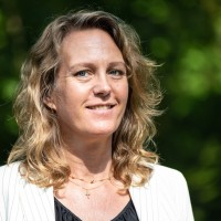 Helma van der Hoorn Email