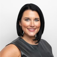 EssilorLuxottica Employee Emily Waters's profile photo