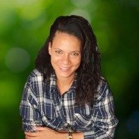 Nara Almeida Email & Phone Number