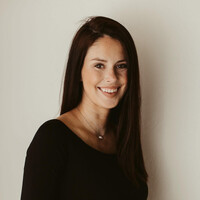 EightTwenty Employee Claire Hicks's profile photo