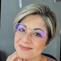 Aceleraí Employee Beth Gonçalves's profile photo