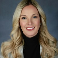 Highland Capital Brokerage Employee Lindsay Becker's profile photo