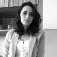 Digital Light. Employee Tainá Correia's profile photo