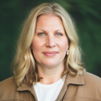 Device Engineering Inc Employee Heather Ranes's profile photo