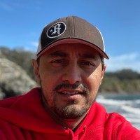 Self-Directed Trader/Analyst Employee Ivan Luna's profile photo