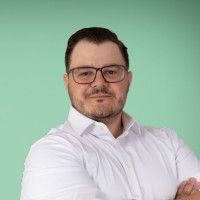Tobias Kellner Email
