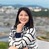 Huynh Mai Email