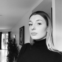 Manon Nivollet Email