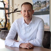 Arwin van Steenbergen Email