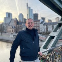 Michael Petzold Email