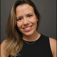 Letícia Mendonça Email