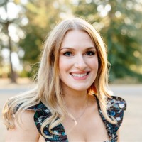 Expedia Group Employee Elizabeth Tobin's profile photo