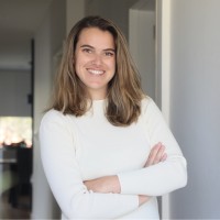 Lauryne Urtizberea Email