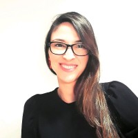 Lic. Verónica Prado Email
