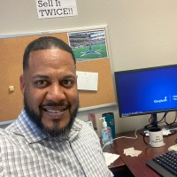 Graybar Employee Emir Torres's profile photo
