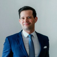 Basil Schüpbach Email