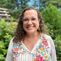 Bookworm Gardens Employee Dana Elmzen's profile photo