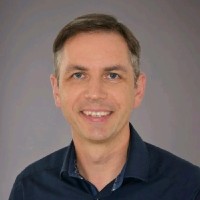 Bastian Heinecke Email