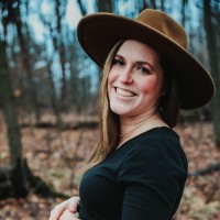 Amanda Cable Email & Phone Number