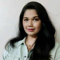 Shivani Ghosalkar Email