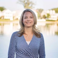New Waters Realty, LLC Employee Laura Walter's profile photo
