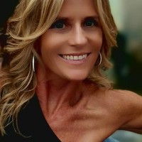 Beyond Print Inc. Employee Jennifer Johnson's profile photo