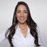 Mariana Pinheiro Email & Phone Number