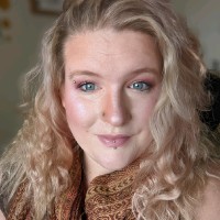 Malia Lewis Email & Phone Number