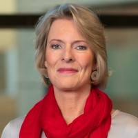 FMO - Dutch entrepreneurial development bank Employee Franca Vossen's profile photo