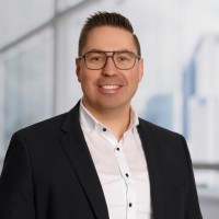 Maximilian Busch Email