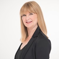 E-mail e número de telefone de Miranda Esmonde-White