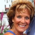 Suzi Lenhart
