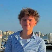 SuperQuickQuestion Employee Peyton Bradley's profile photo