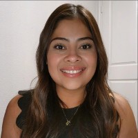 Roxana Bustos Renteria Email