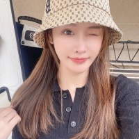 Gia Chen Email