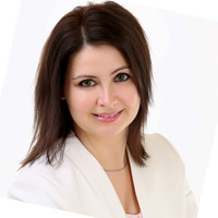 Edit Takács Email
