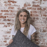 Elle Carr Email & Phone Number