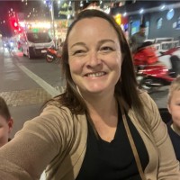 Hayley Amiet Email & Phone Number