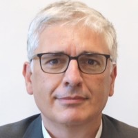 Vassilios Karavezyris Email