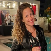 Cajon Valley Union School District Employee Lindsey Renovales's profile photo