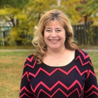 JS Home Sales Employee Shellie Piepmeier's profile photo