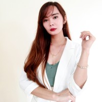 Lyceum of the Philippines - Laguna Employee Sarah de Castro's profile photo