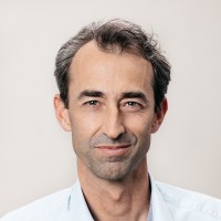 E-mail e número de telefone de Florian Schweitzer