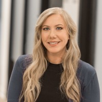 Mach 1 Financial Group Employee Laura Parker's profile photo