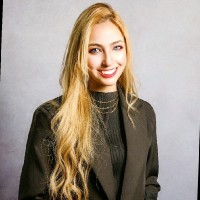 Priscila Vasconcellos Email